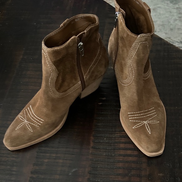 DV by Dolce Vita Tan Suede Ankle Booties - Picture 2 of 12
